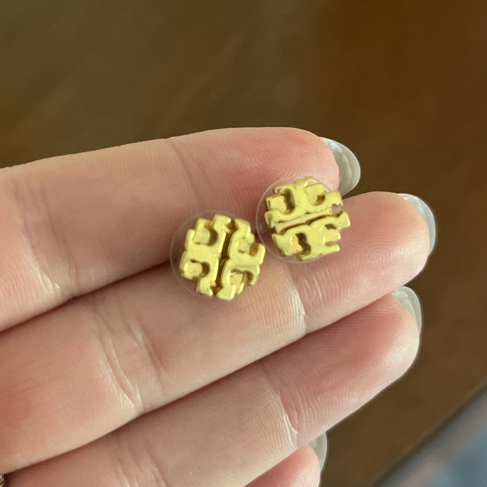 Tory Burch stud earrings!